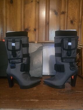 NWT United Nude Women’s Gray Utility Mid-Calf Heeled Boots